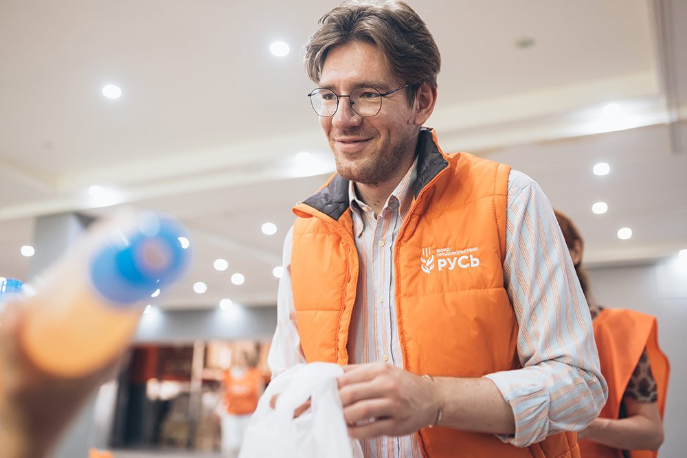 В День добровольца региональные отделения банка еды «Русь» обменялись опытом